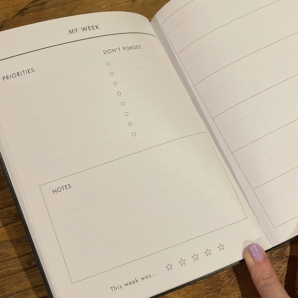 Estradivarius Planner - Picture 3 of 6